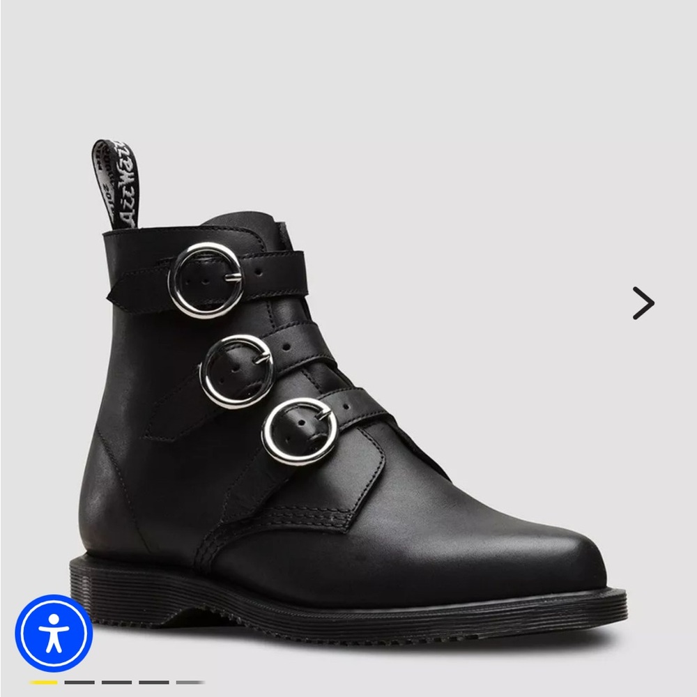 Dr. Martens Maudie black leather